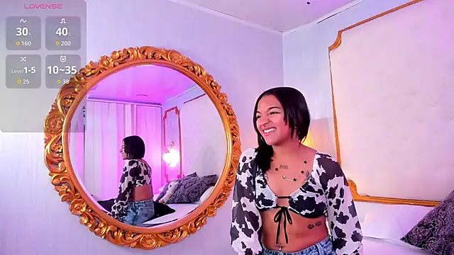 Manelyk evanss  online show from 9, 9, 2025