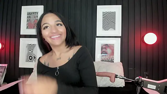 Manelyk evanss  online show from 24, 3, 2026