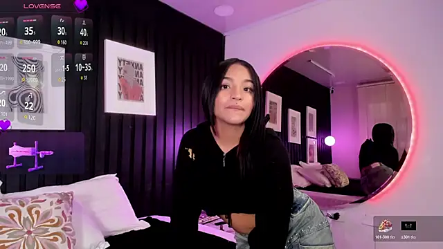 Manelyk evanss  online show from 31, 5, 2026