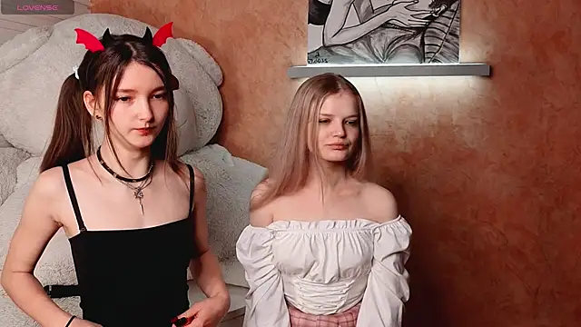 DongMolt online show from 12, 11, 2025