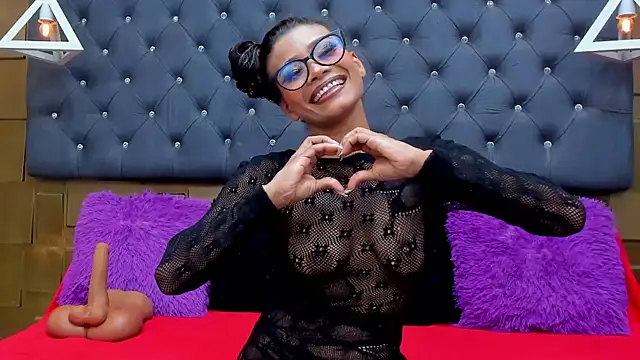 AtheneaBrownn online show from 29, 11, 2025