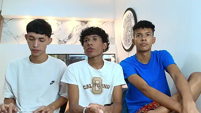 LONDON BOYS1 online show from 5, 10, 2025