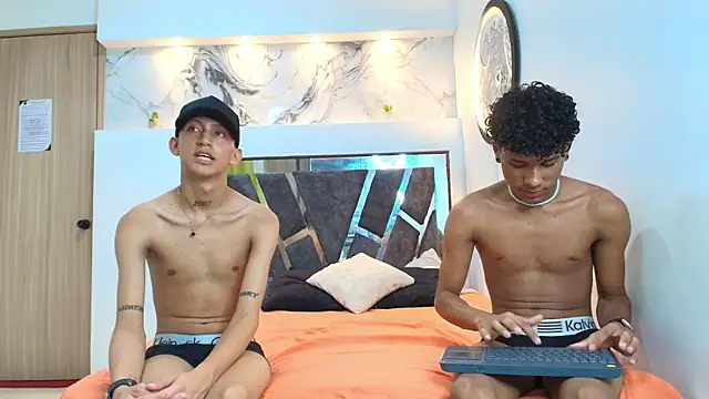 LONDON BOYS1 online show from 15, 11, 2025