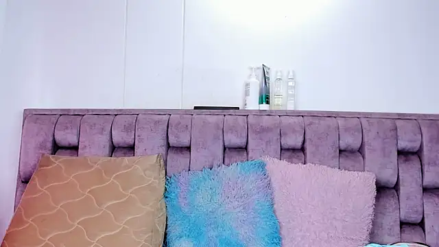 Alexa-Hunter online show from 7, 2, 2026