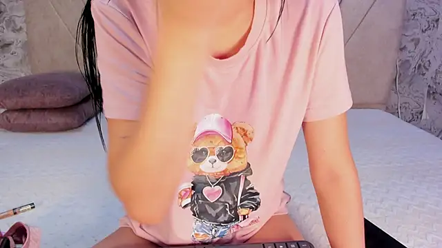 violet 77711 online show from 21, 10, 2025