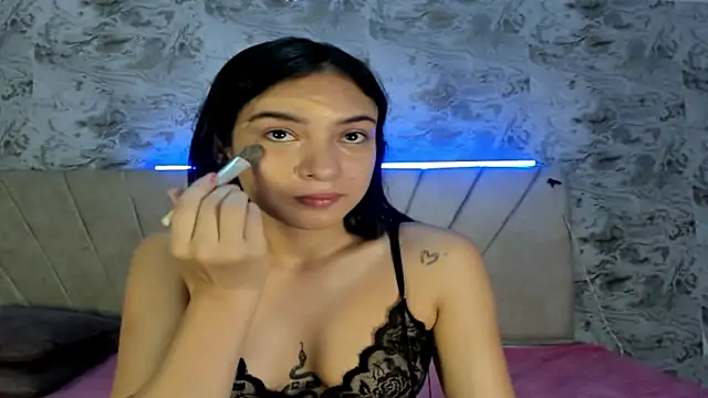 violet 77711 online show from 10, 10, 2025