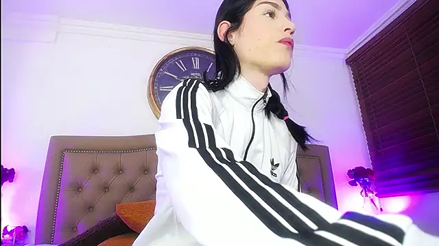 AuroraRicci online show from 9, 10, 2025