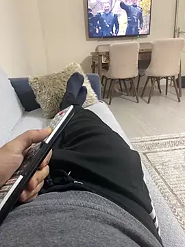 Snapshot of banuemre28 chatting on 3, 12, 2025 banuemre28 online show from 3, 12, 2025