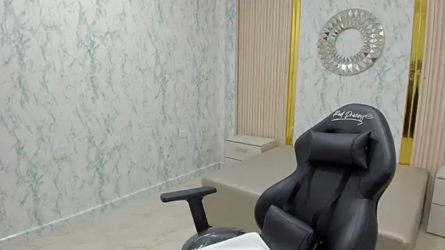 KatyBlondee online show from 17, 11, 2025