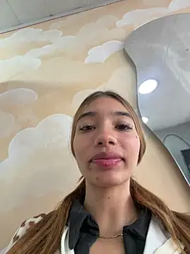 Sophia Queen03 online show from 12, 3, 2026