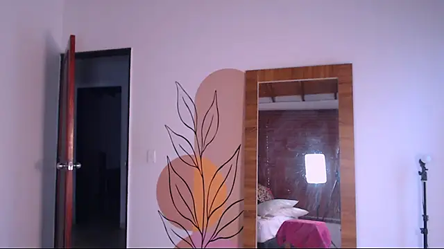 dakota leen online show from 7, 11, 2025