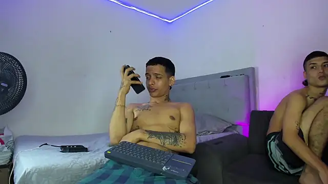 twinkDuohot online show from 15, 5, 2026