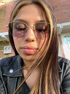 yourrmuse online show from 2, 10, 2025