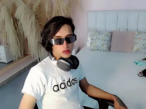 samantha bliss online show from 9, 11, 2025