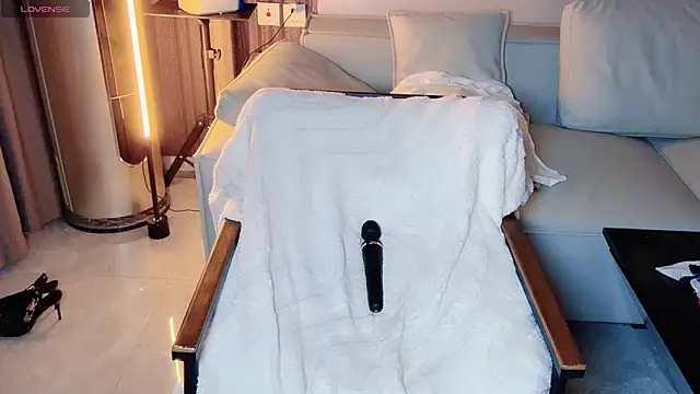 Auu-777 online show from 27, 9, 2025