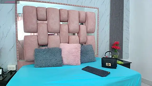 SofiaSommers online show from 19, 9, 2025