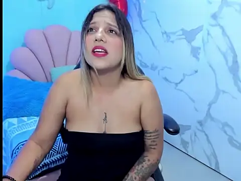 Snapshot of tiana_breeze chatting on 20, 9, 2025 tiana breeze online show from 20, 9, 2025