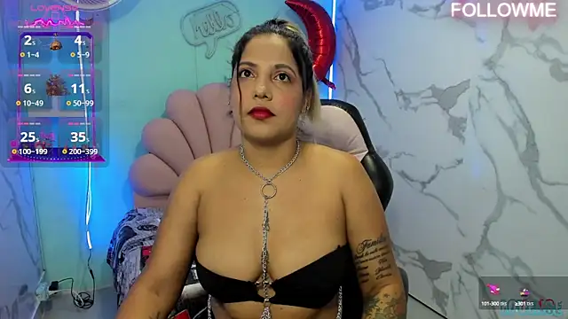 Snapshot of tiana_breeze chatting on 11, 9, 2025 tiana breeze online show from 11, 9, 2025