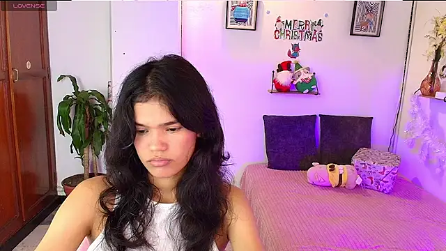 emycarver09 online show from 16, 12, 2025