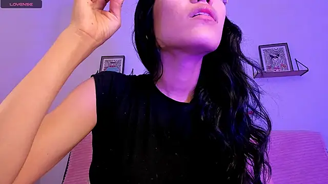 emycarver09 online show from 12, 2, 2026