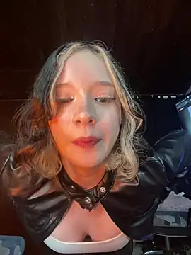 sukubo   online show from 9, 3, 2026