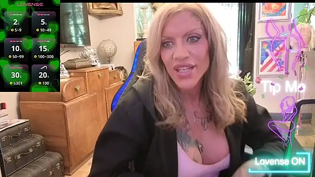 xl uk top trans online show from 3, 4, 2026