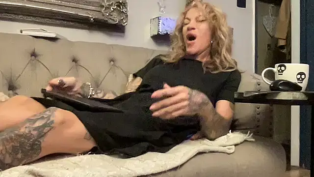 xl uk top trans online show from 18, 7, 2026