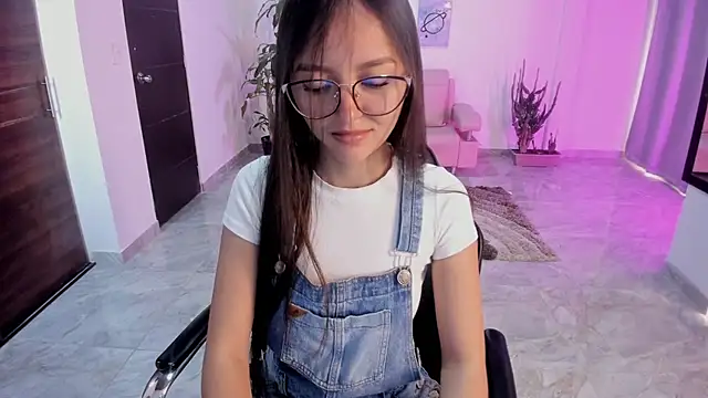 bella fox 1 online show from 13, 2, 2026