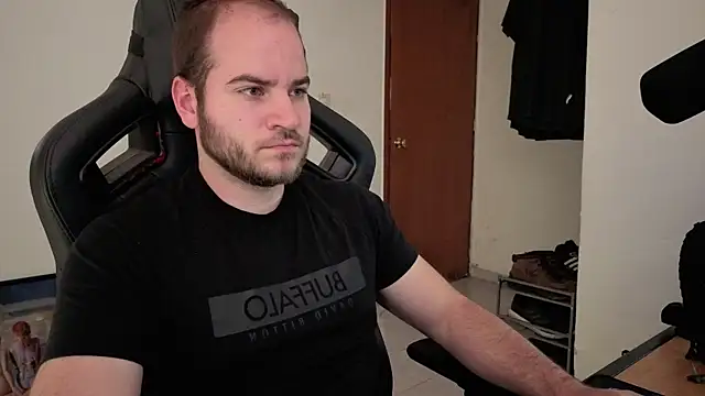 Paul00474 online show from 5, 11, 2025