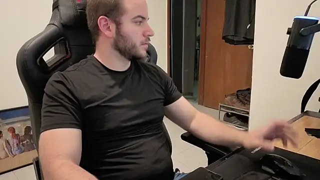 Paul00474 online show from 9, 11, 2025