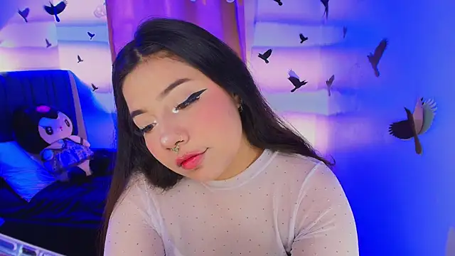 Snapshot of annie-russel chatting on 3, 10, 2025 annie-russel online show from 3, 10, 2025