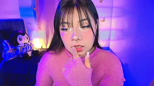 Snapshot of annie-russel chatting on 17, 9, 2025 annie-russel online show from 17, 9, 2025