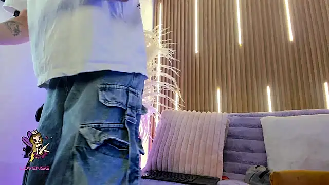 ArianaSantana online show from 21, 11, 2025