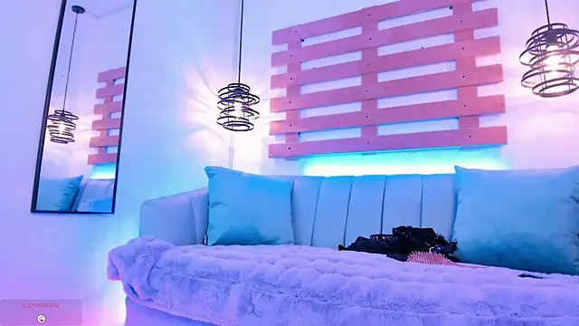 ArianaSantana online show from 24, 9, 2025