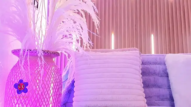 ArianaSantana online show from 14, 11, 2025