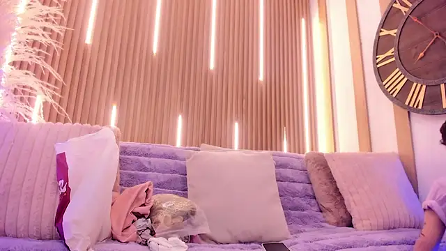 ArianaSantana online show from 14, 12, 2025