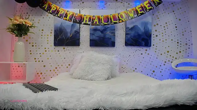 ArianaSantana online show from 10, 10, 2025