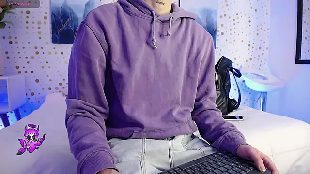 ArianaSantana online show from 7, 11, 2025