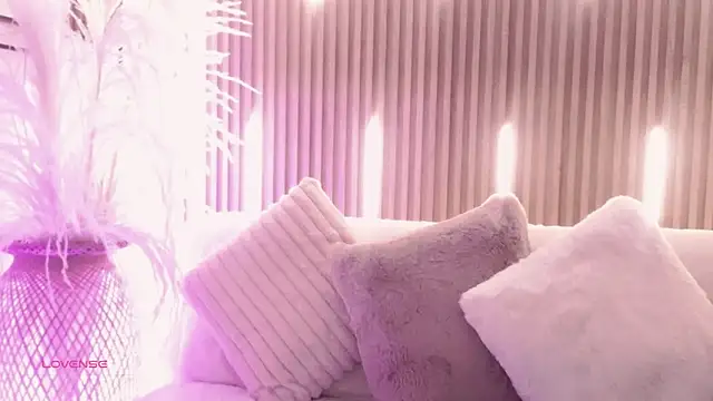 ArianaSantana online show from 13, 11, 2025