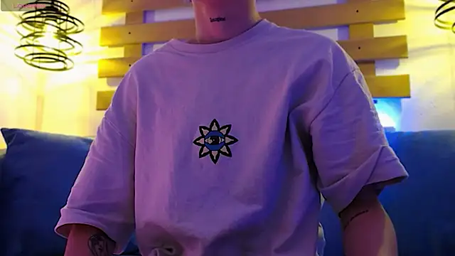 ArianaSantana online show from 15, 10, 2025