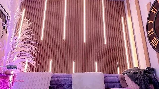 ArianaSantana online show from 1, 12, 2025