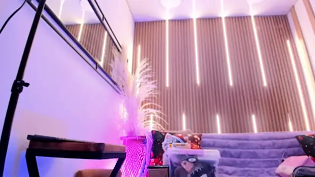 ArianaSantana online show from 17, 12, 2025