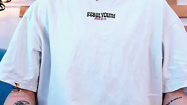 ArianaSantana online show from 30, 10, 2025