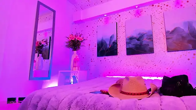 ArianaSantana online show from 23, 9, 2025