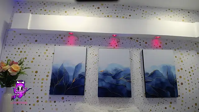 ArianaSantana online show from 8, 11, 2025