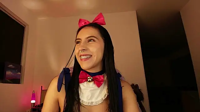 violethun  online show from 7, 10, 2025