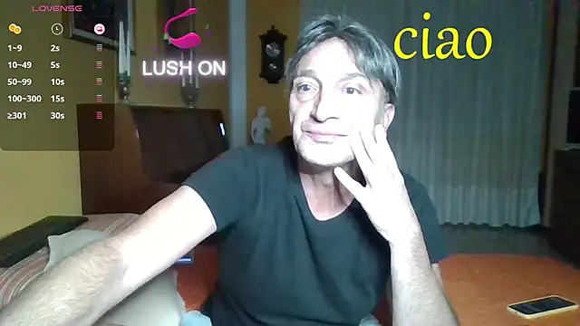 Snapshot of lattediyak chatting on 8, 10, 2025 lattediyak online show from 8, 10, 2025