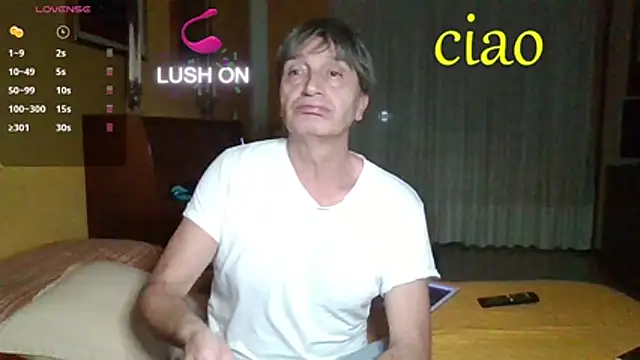 Snapshot of lattediyak chatting on 15, 11, 2025 lattediyak online show from 15, 11, 2025