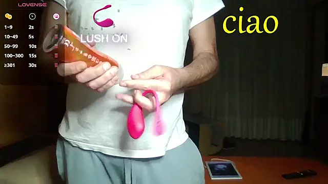 Snapshot of lattediyak chatting on 3, 11, 2025 lattediyak online show from 3, 11, 2025