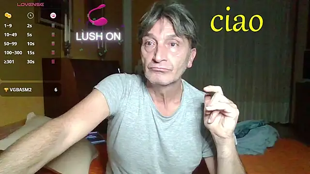 Snapshot of lattediyak chatting on 28, 10, 2025 lattediyak online show from 28, 10, 2025